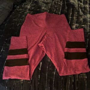 Onzie highwaisted leggings with mesh size S/M